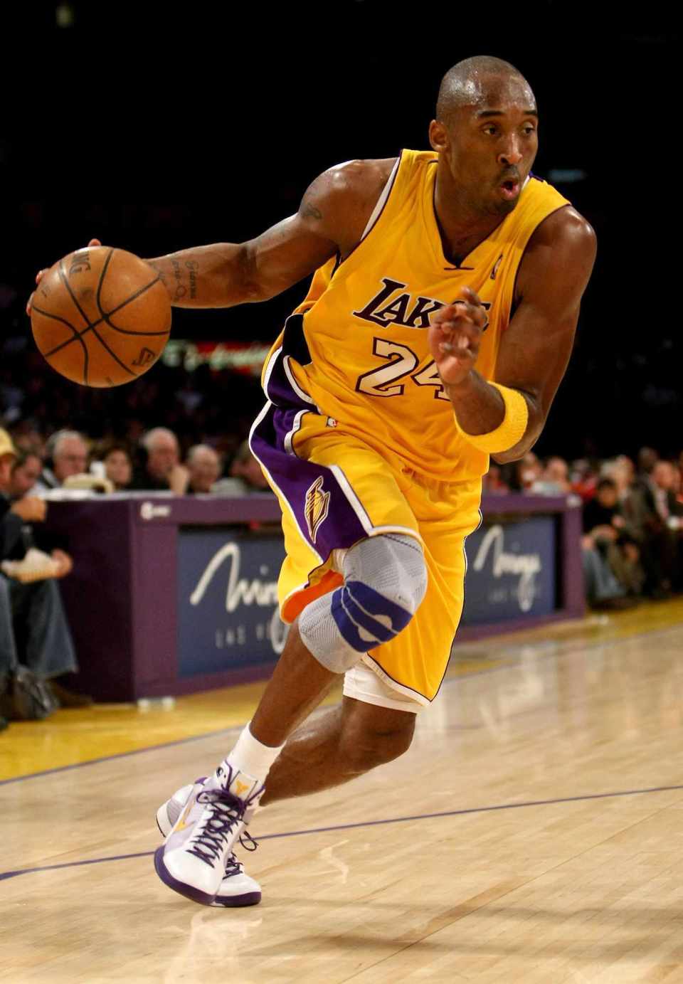 好博体育-NBA新世纪以来，真正享受包夹待遇的球员，满打满算就5人(nba新赛季76人球员)