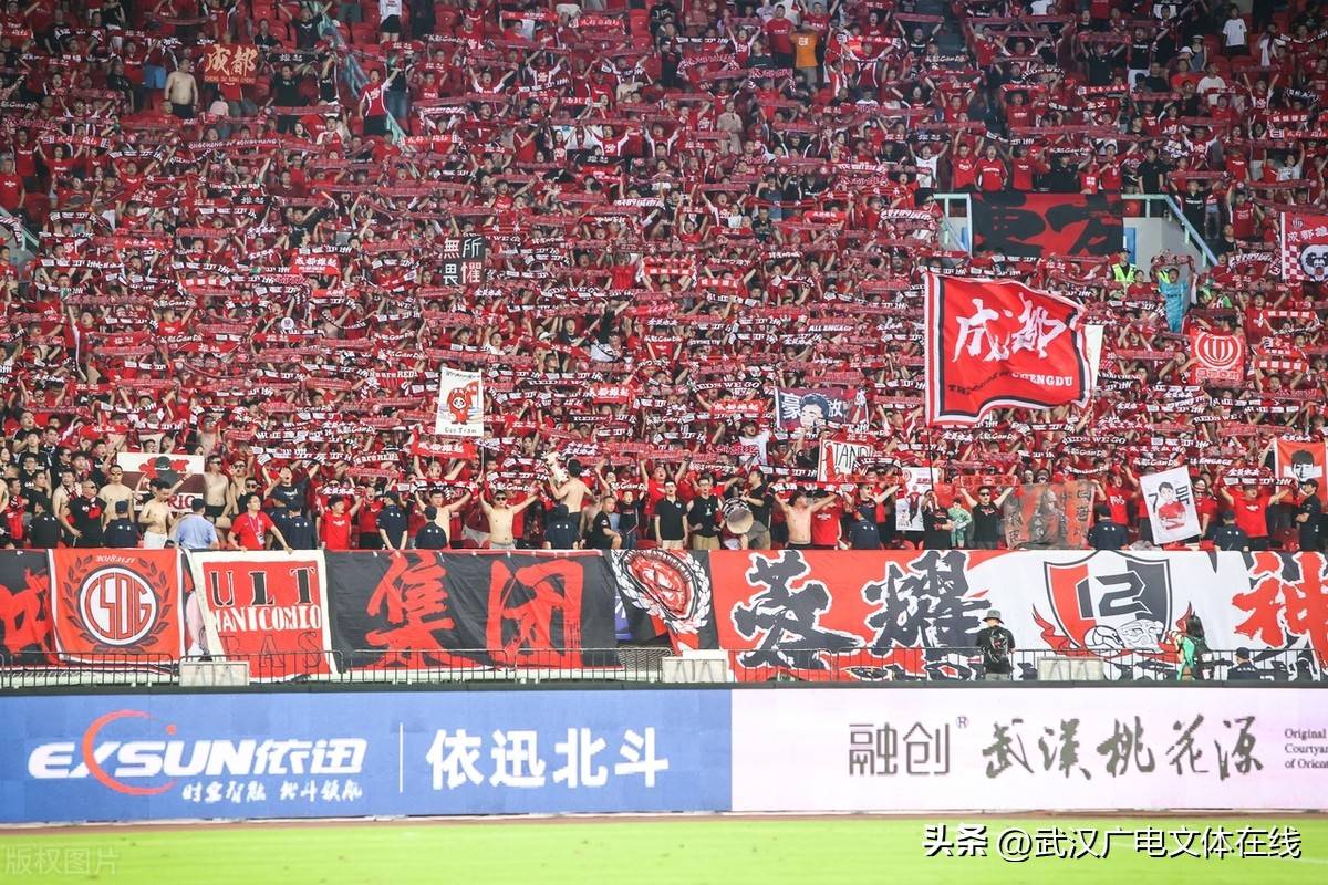 好博体育-新赛季揭幕战，球队势如破竹取得胜利的简单介绍